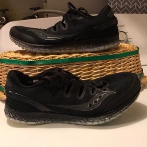 Saucony Freedom ISO size 9.5